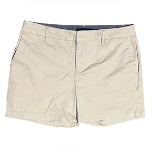 TOMMY HILFIGER Women's Beige Mid-Rise Flat Front Chino Shorts! Size 6.